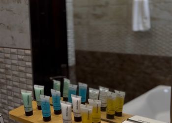 استديو فاخر بجاكوزي وموقع مميز