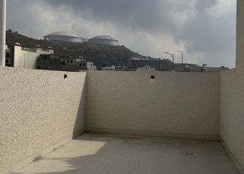 شقة بصالة وغرفتين نوم