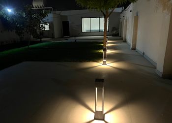استراحة بمسطحات خضراء