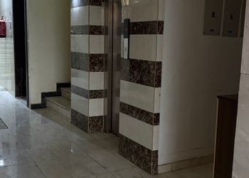 استديو بسرير ماستر وجلسة جانبية 