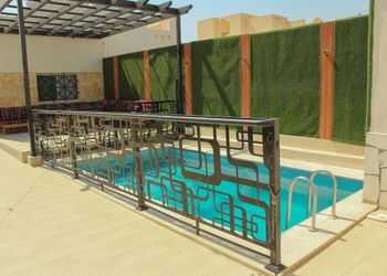 شاليه بملحق مطل على الحديقة 