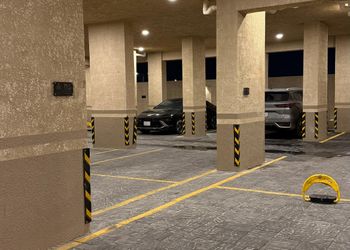 شقة بغرفة معيشة وغرفتين نوم 