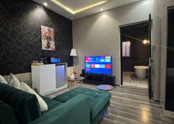 استديو بتصميم مميز ودخول ذاتي 
