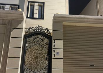 شقة بغرفة معيشة وغرفة نوم 