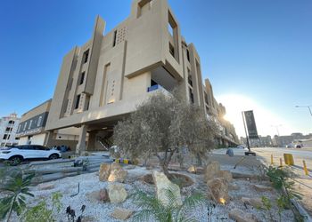 استديو بدخول ذاتي وموقع مميز