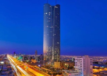 شقة بغرفة نوم وغرفة معيشة 