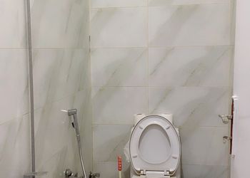 استراحة بمجلس وفناء خارجي 