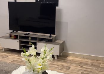 استديو بسرير ماستر وجلسة جانبية