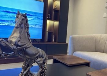 شقة بغرفة جلوس و غرفتين نوم