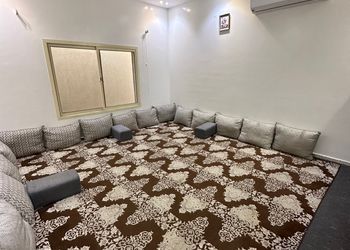 شاليه بألعاب مائية ومسطح اخضر