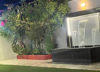 شاليه بألعاب أطفال وجلسة خارجية 