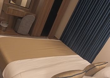 شقة بغرفه نوم وصالة 
