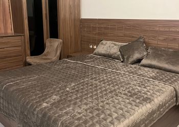 شاليه بمسطح اخضر