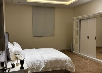 استراحة بمجالس واسعة وأثاث مريح 