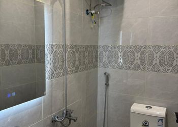 استديو بسرير ماستر وجلسة جانبية