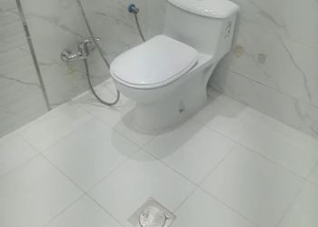 مزرعة بمناظر خلابة وجلسة خارجية 