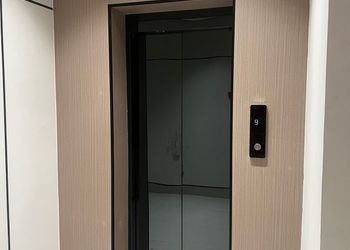استديو هادئ بسرير ماستر 