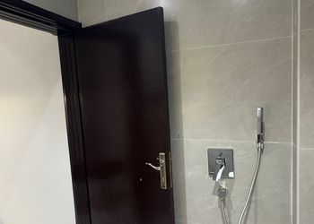 استديو بسرير ماستر وجلسة جانبية 