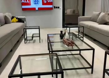 شاليه بمسبح خارجي وصالة أنيقة 