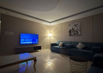 شاليه بمسبح وألعاب أطفال