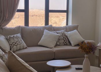 شقة فاخرة مكونة من ثلاث غرف نوم