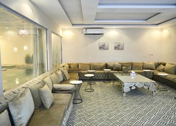 استراحة بجلسة خارجية واجواء ممتعة 