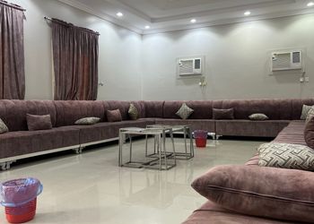 استراحة بمسطح اخضر ومجالس