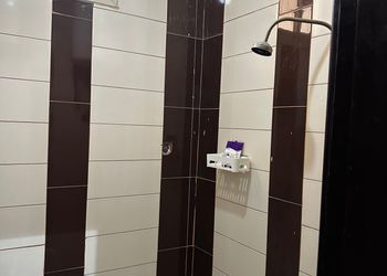 استديو بسرير ماستر وجلسة جانبية
