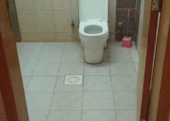 استديو بأثاث مريح وبسيط 