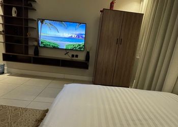 استديو هادئ بسرير ماستر 