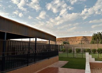 استراحة بركن شواء وجلسات خارجية 