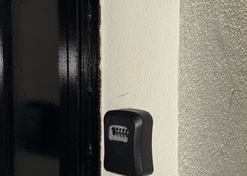 شقة مستقلة فاخره بكراج 