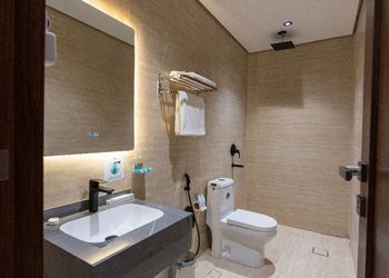 استديو بسرير ماستر وجلسة جانبية