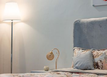شاليه بمسطح اخضر ومسبح