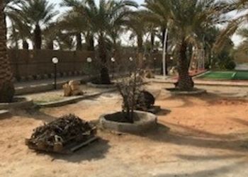 مزرعة بمناظر خلابة ومجالس 