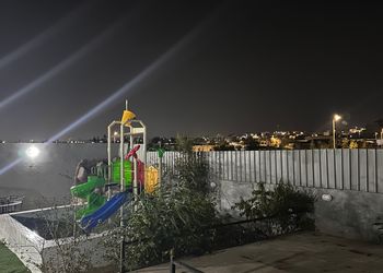 استراحة بألعاب مائية ومجالس 
