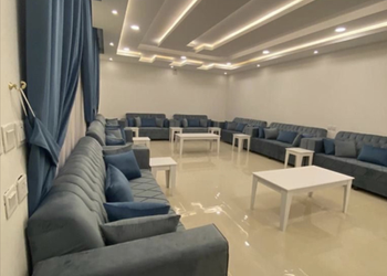  استراحة بمسطح اخضر وجلسة 