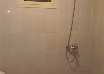 شقة بغرفتين نوم وصالة 
