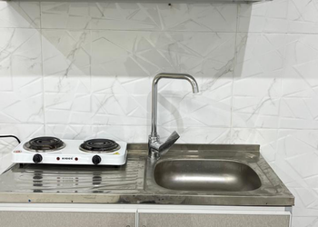 شقة بغرفتين نوم وصالة