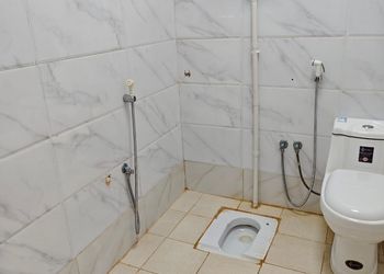 استراحة بغرفه نوم ومجالس