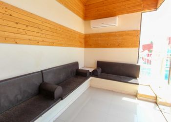 شاليه بمسبح بألعاب مائية