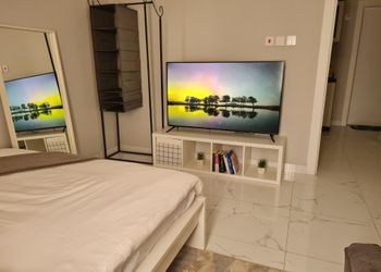 استديو هادئ بدخول ذاتي 