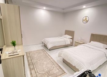 شقة مؤثثة وراقية للإيجار 