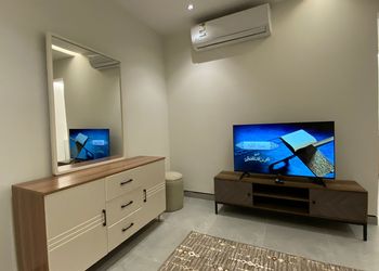 استديو بسرير ماستر وجلسة جانبية 
