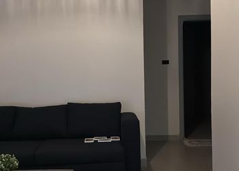 شقة بغرفة ماستر وصالة 