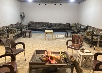 استراحة بجلسة خارجية واجواء ممتعة