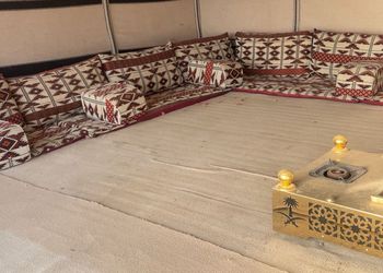 مزرعة ببيت شعر وأجواء ممتعة 