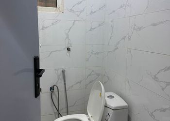 استديو بسرير ماستر وجلسة جانبية 