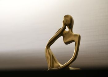 استديو بسرير ماستر وجلسة مريحة 