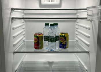 شقة بصالة جلوس وغرفة نوم 